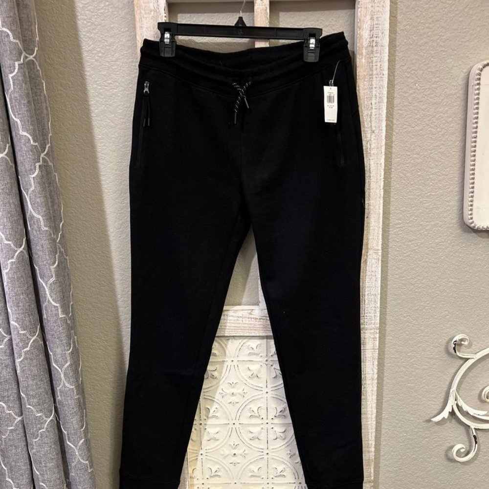 XL New (NWT) Old Navy Dynamic Fleece Jogger Sweatpants For Boys: XL Plus (14-16)